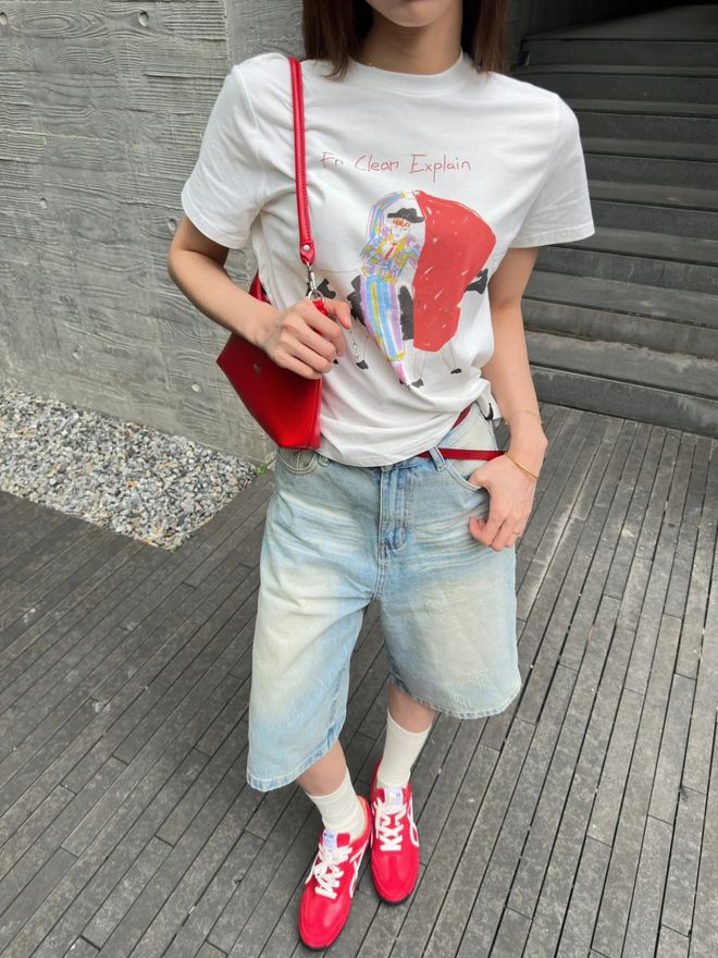 賭馬：今年夏天流行的“多巴胺运动鞋”太时髦了，谁穿谁好看！